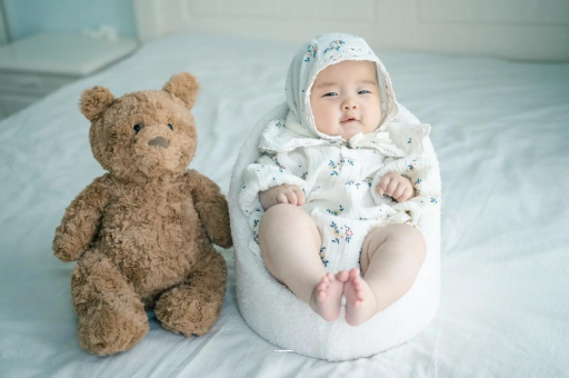 东莞宝宝吃不饱母乳的症状